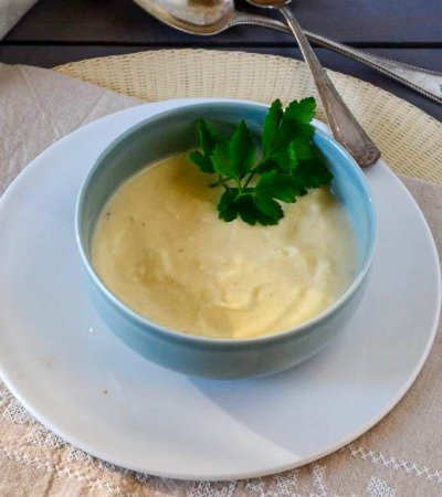 Sellerie-Kartoffelsuppe; mollig und geschmeidig